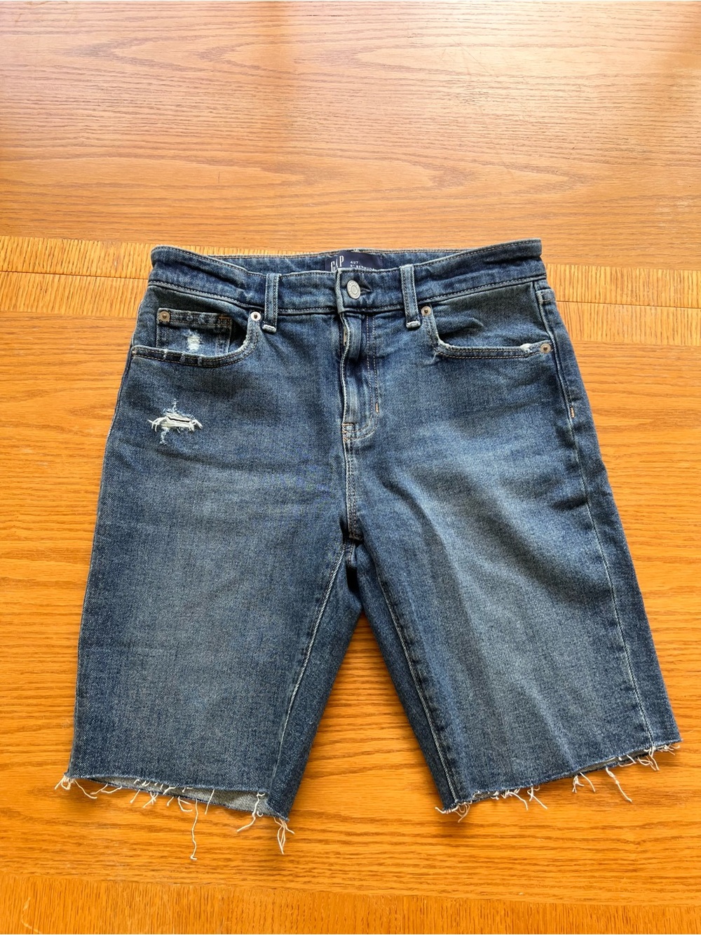Gap Women's Blue Denim Bermuda Jean Shorts 4/27, 5 Pockets